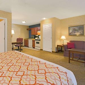 Hawthorn Suites By Wyndham Cincinnati/Sharonville